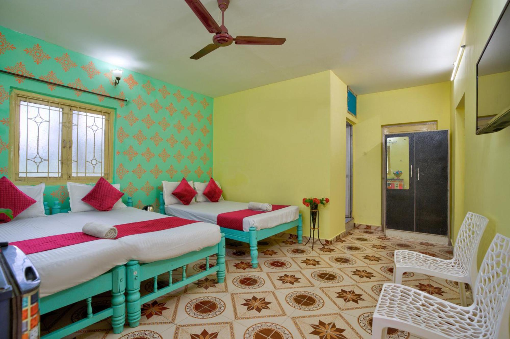 Oceanic Pearl Beach Guest House Calangute Exteriör bild