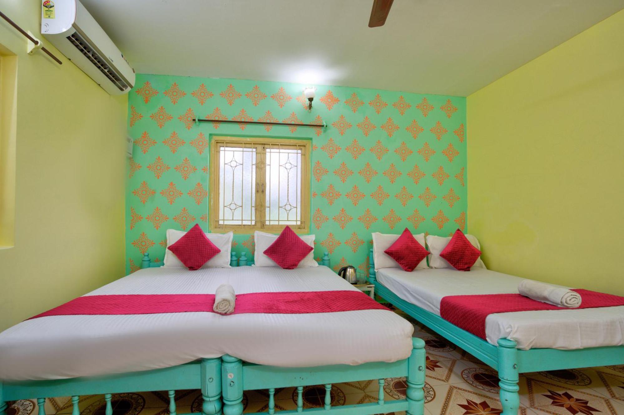 Oceanic Pearl Beach Guest House Calangute Exteriör bild